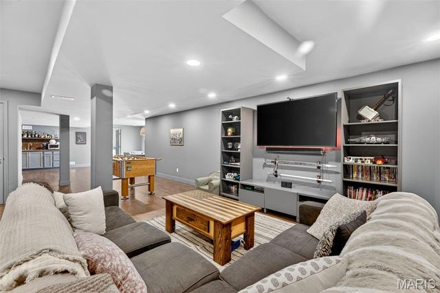 1042 Timber Bluff Drive, Wentzville, MO 63385