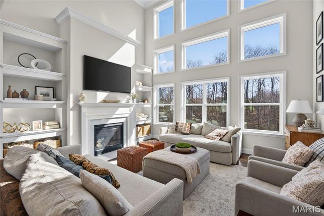 1042 Timber Bluff Drive, Wentzville, MO 63385