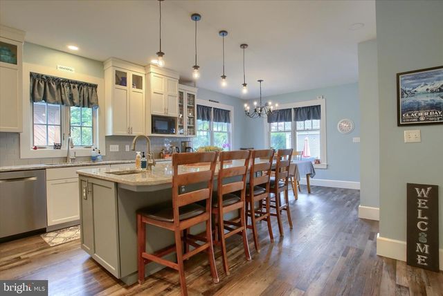 535 W HIGH ST, Hummelstown, PA 17036