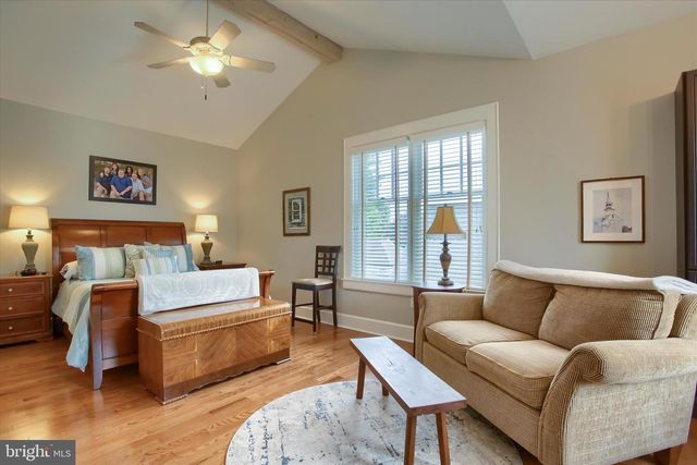 535 W HIGH ST, Hummelstown, PA 17036