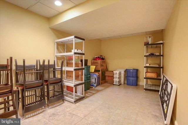 535 W HIGH ST, Hummelstown, PA 17036
