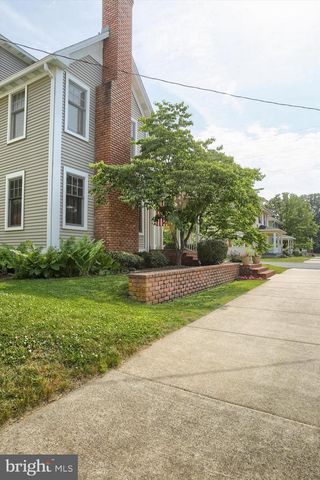 535 W HIGH ST, Hummelstown, PA 17036
