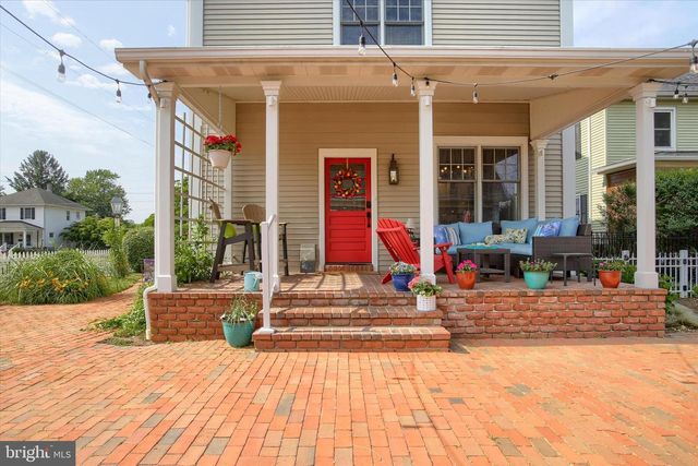 535 W HIGH ST, Hummelstown, PA 17036