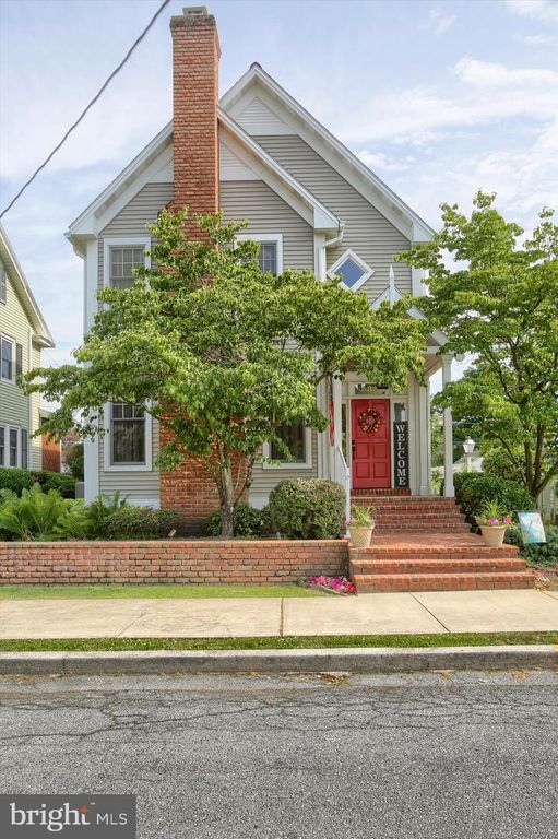 535 W HIGH ST, Hummelstown, PA 17036