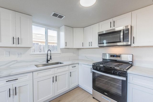 614 Maple Street, King City, CA 93930