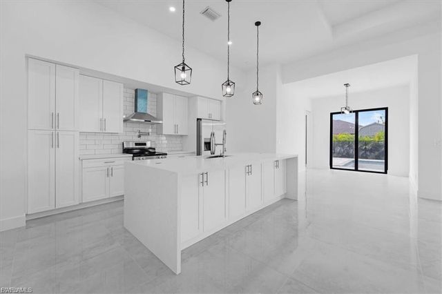 3234 NW 21st TER, Cape Coral, FL 33993