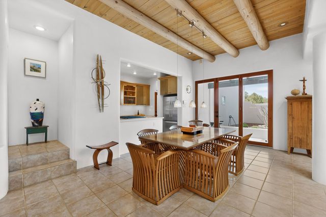 1033 Brisa Circle, Santa Fe, NM 87507