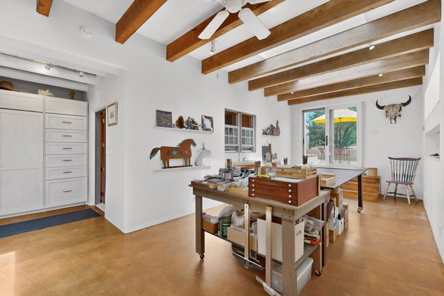 1033 Brisa Circle, Santa Fe, NM 87507