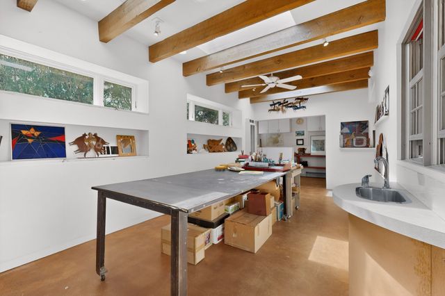 1033 Brisa Circle, Santa Fe, NM 87507