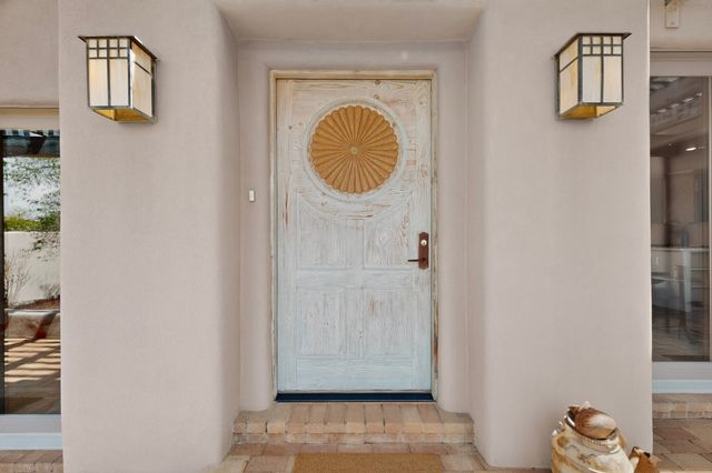 1033 Brisa Circle, Santa Fe, NM 87507