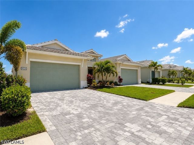 9028 Mayreau WAY, Naples, FL 34114