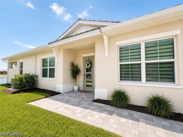 9028 Mayreau WAY, Naples, FL 34114