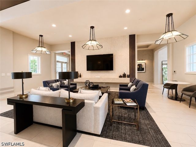 9028 Mayreau WAY, Naples, FL 34114