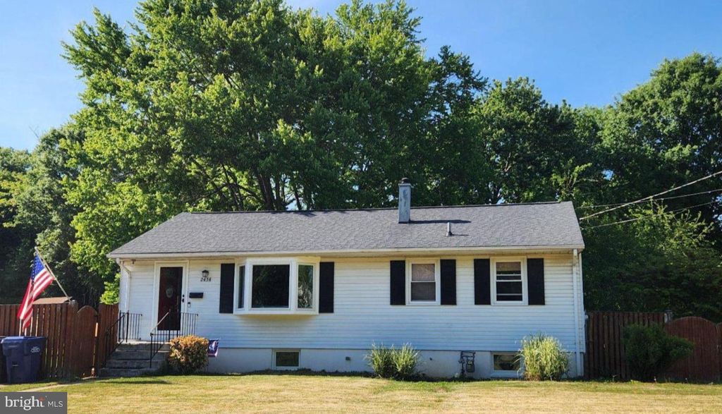 2434 PHILLIPS DR, Alexandria, VA 22306