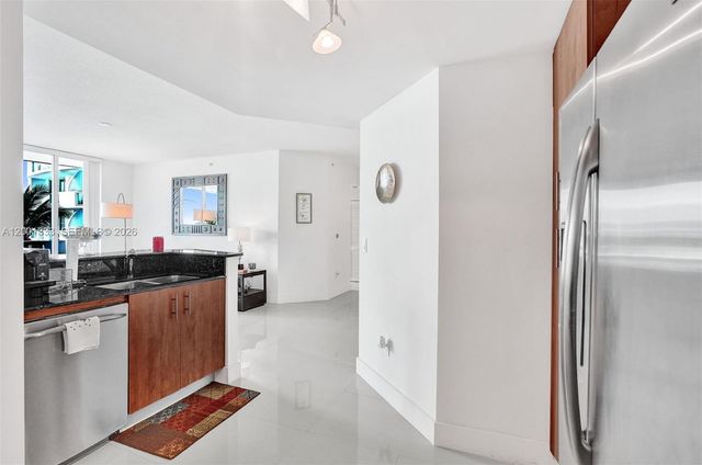 7900 Harbor Island Dr 704, North Bay Village, FL 33141