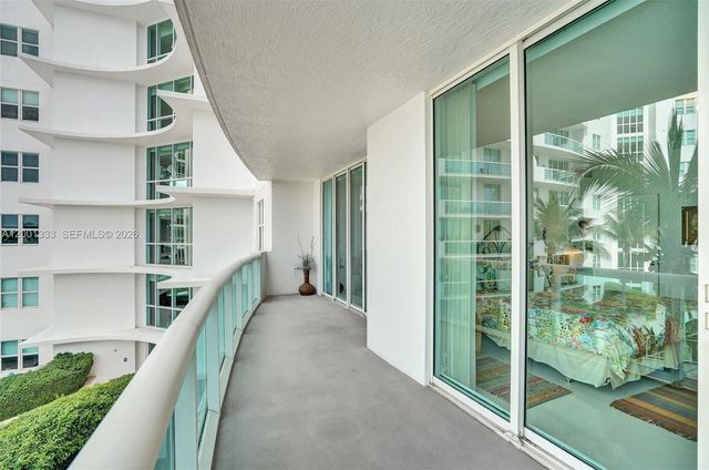 7900 Harbor Island Dr 704, North Bay Village, FL 33141