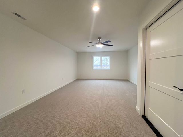 8768 Grand Forest Drive, New Haven, IN 46774