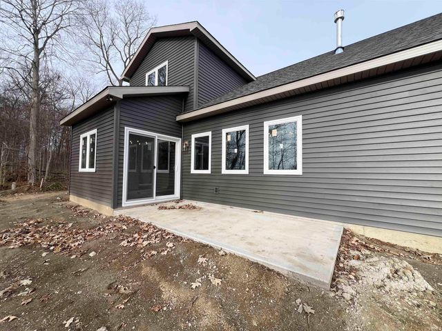 8768 Grand Forest Drive, New Haven, IN 46774