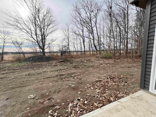 8768 Grand Forest Drive, New Haven, IN 46774