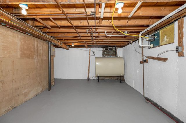 5 Craven Terrace, Derry, NH 03038