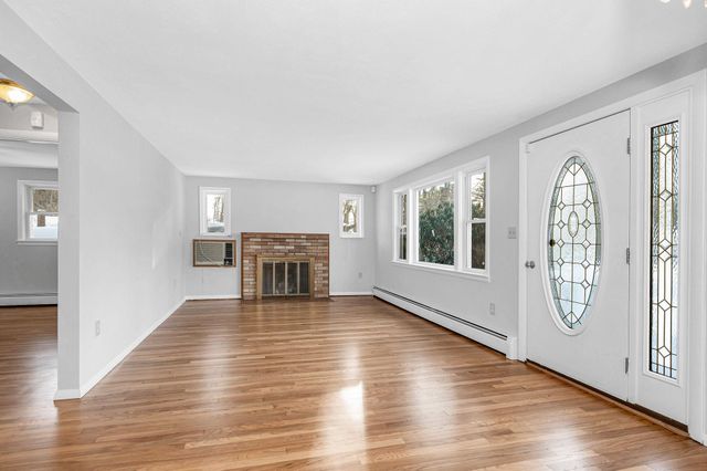 5 Craven Terrace, Derry, NH 03038