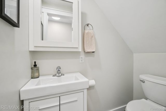 635 E Unadilla Street E, Pinckney Village, MI 48169