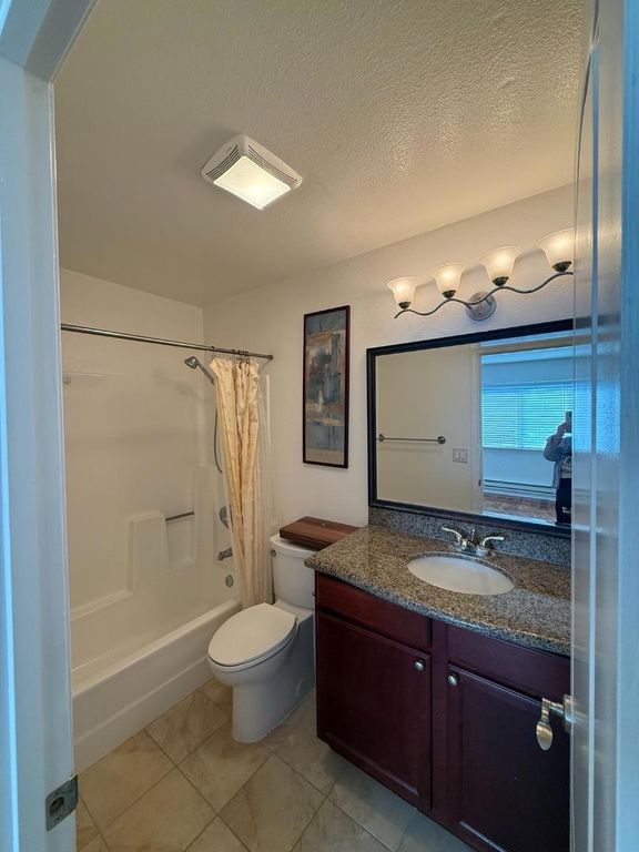 Image 7 of property listing at 37303 Sequoia Road, Fremont, CA 94536
