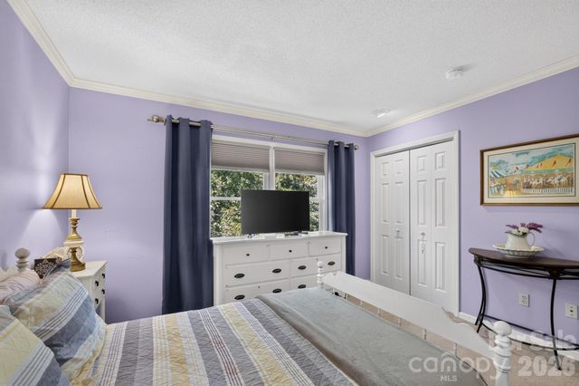 1001 Plantation Drive NE, Lenoir, NC 28645