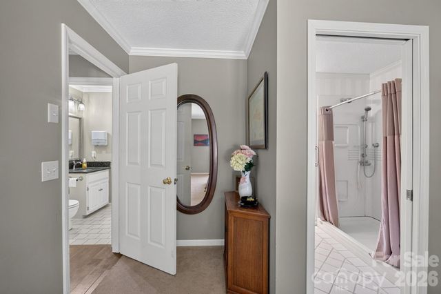 1001 Plantation Drive NE, Lenoir, NC 28645