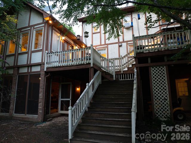 1001 Plantation Drive NE, Lenoir, NC 28645