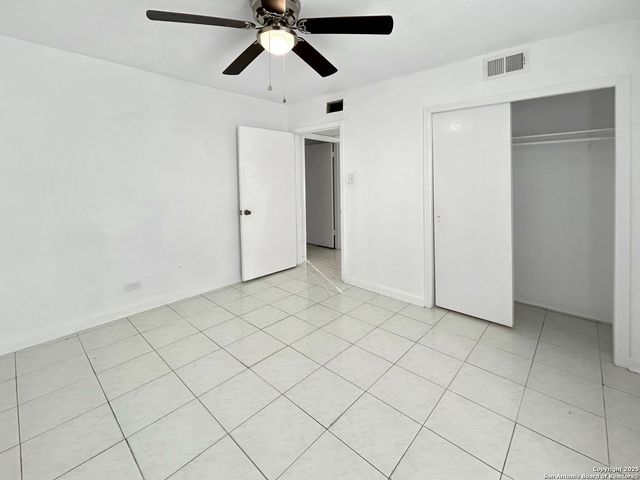 546 Creath, San Antonio, TX 78221