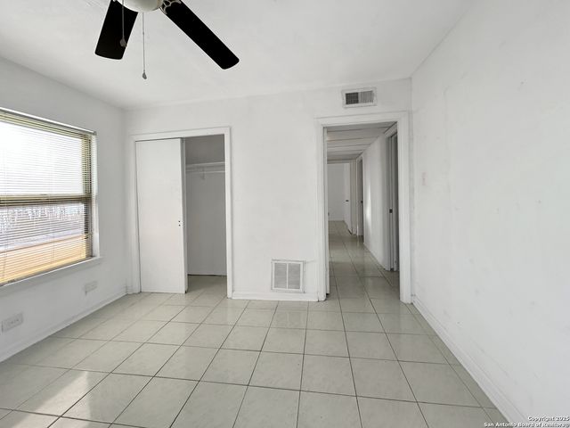 546 Creath, San Antonio, TX 78221