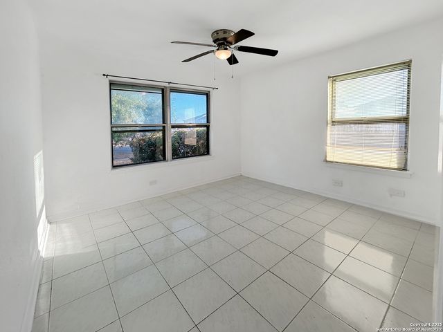 546 Creath, San Antonio, TX 78221