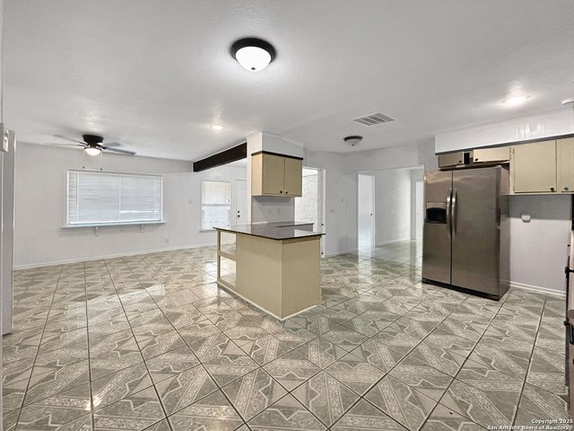 546 Creath, San Antonio, TX 78221