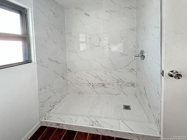 546 Creath, San Antonio, TX 78221