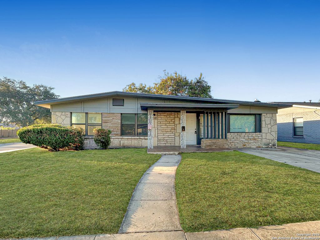 546 Creath, San Antonio, TX 78221