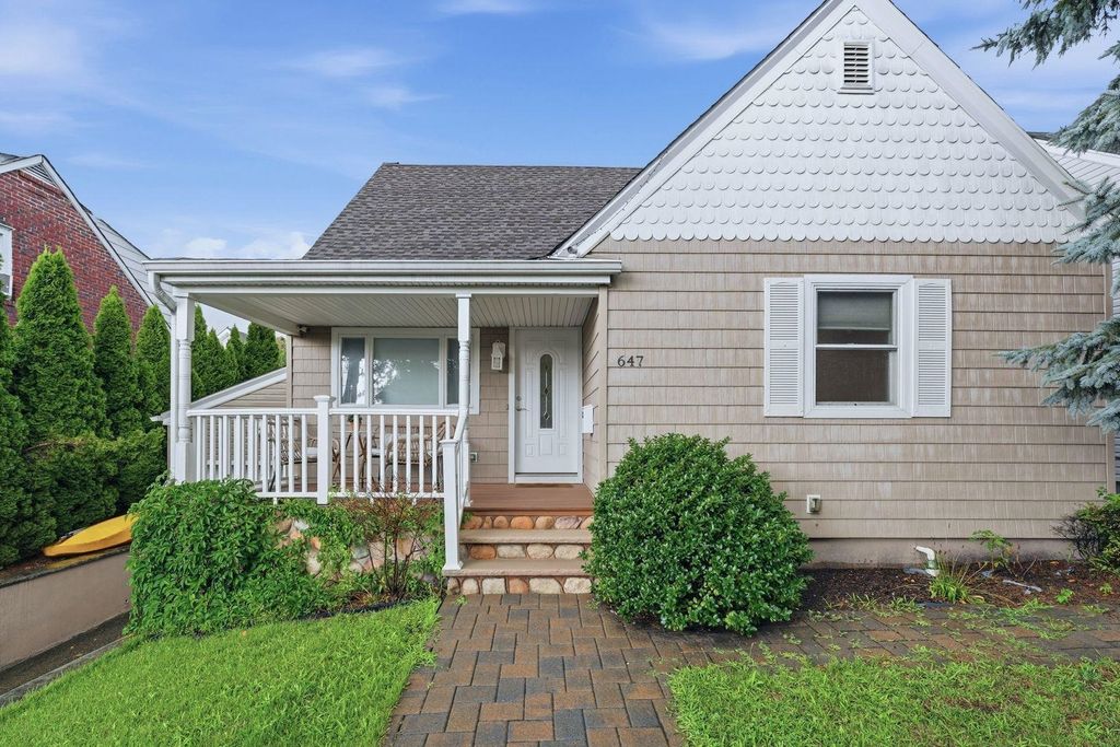 647-649 DEVON ST, Kearny, NJ 07032