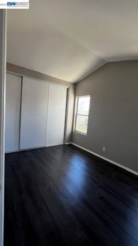 2310 Lightcap St, Lancaster, CA 93535