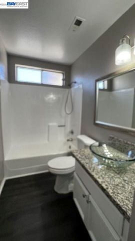 2310 Lightcap St, Lancaster, CA 93535