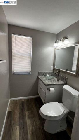 2310 Lightcap St, Lancaster, CA 93535