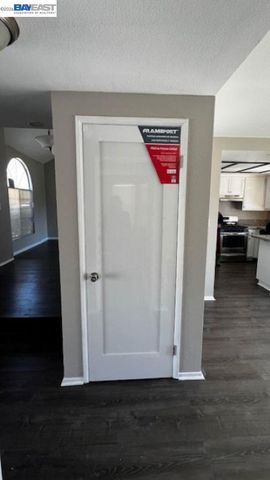 2310 Lightcap St, Lancaster, CA 93535