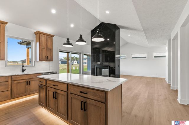 3620 Tree Line Drive, Lincoln, NE 68516