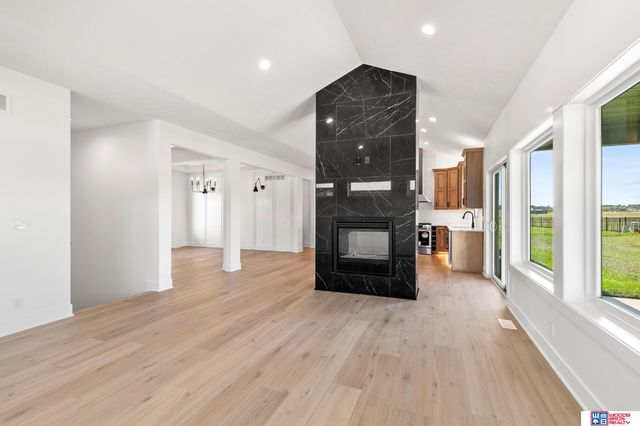 3620 Tree Line Drive, Lincoln, NE 68516