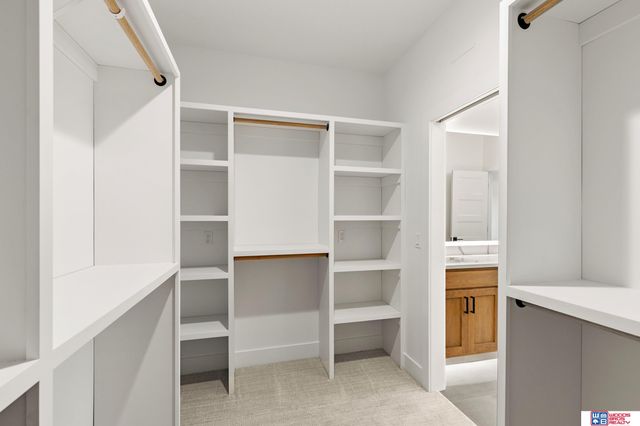 3620 Tree Line Drive, Lincoln, NE 68516