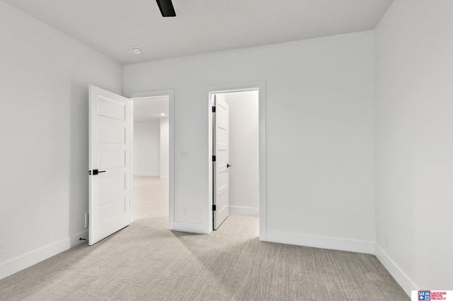 3620 Tree Line Drive, Lincoln, NE 68516