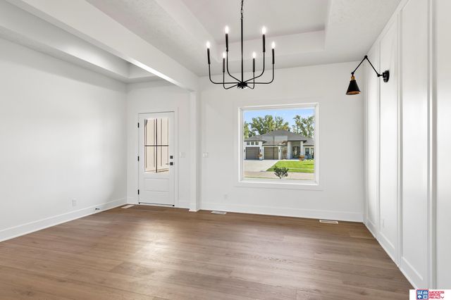 3620 Tree Line Drive, Lincoln, NE 68516