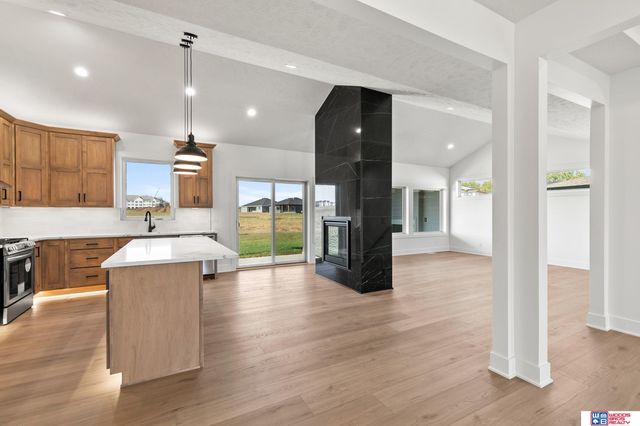 3620 Tree Line Drive, Lincoln, NE 68516