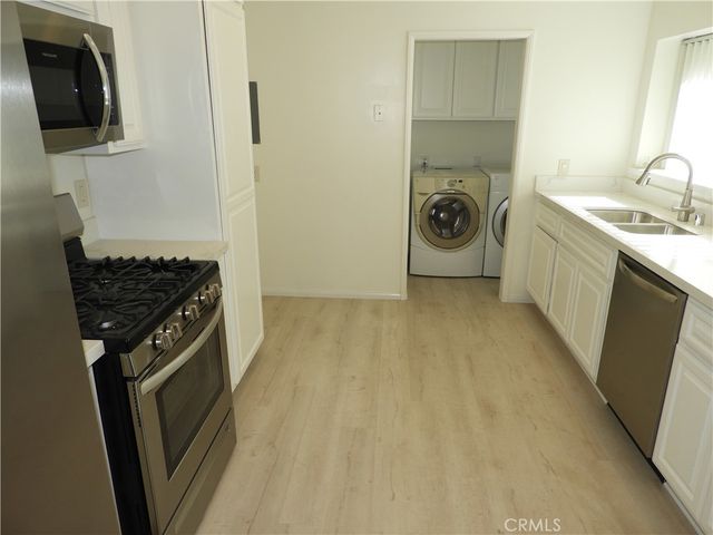 1554 Las Lunas Street, Pasadena, CA 91106