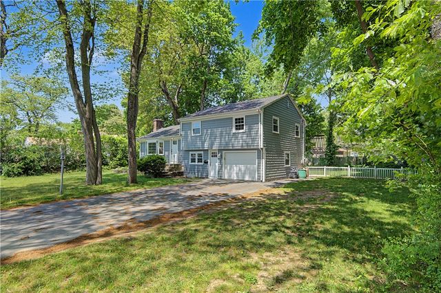 134 Rogers Avenue, Barrington, RI 02806