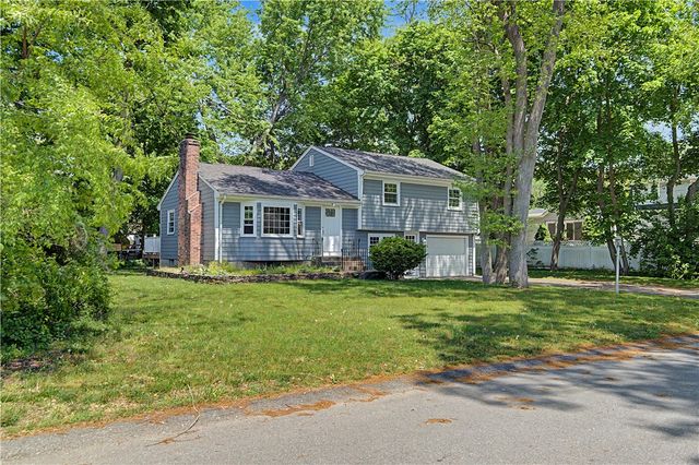134 Rogers Avenue, Barrington, RI 02806